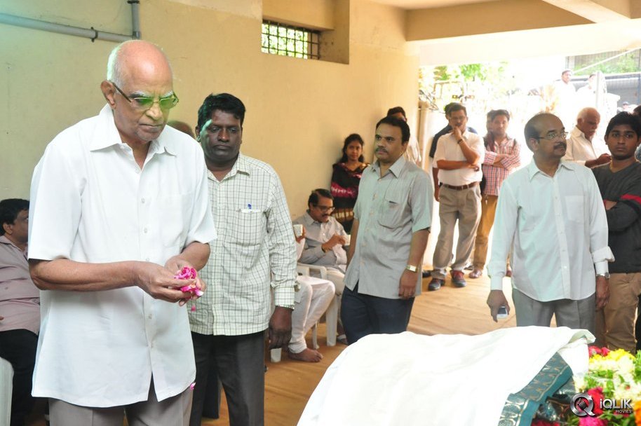Celebrities-Pay-Homage-To-Edida-Nageswara-Rao